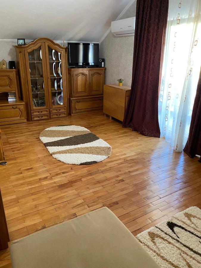 Apartament Mansarda Curtea De Arges Exterior photo