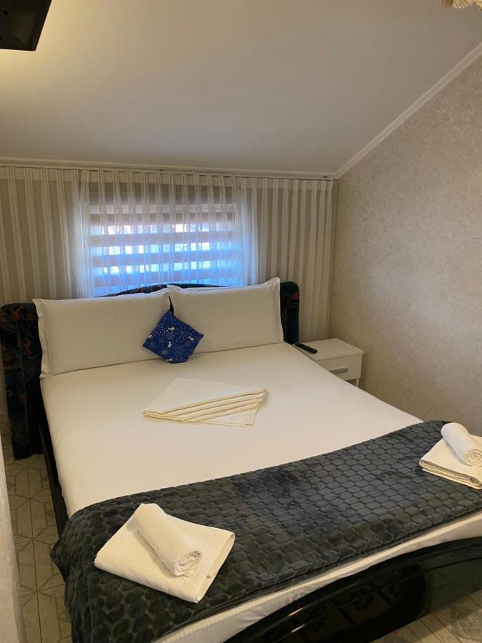Apartament Mansarda Curtea De Arges Exterior photo